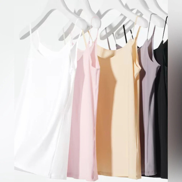 NNT 3 x Uniqlo “Airism” spaghetti beigeblack seamless light camisole tank XS - Picture 1 of 2